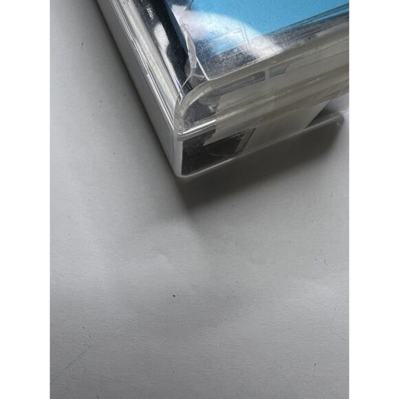 Apple VENTAGE 1gb MP3 Player Bundle Items ear buds Charge cable Instrution - Picture 5 of 5